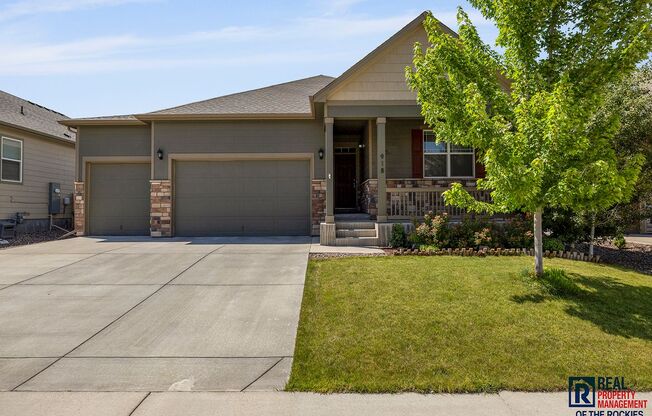 Beautiful Newer Home in Windsor – 3 Bed, 2 Bath with Spacious Layout and Dream Backyard!
