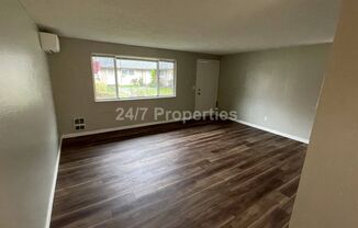 2 beds, 1 bath, $1,395, Unit 07