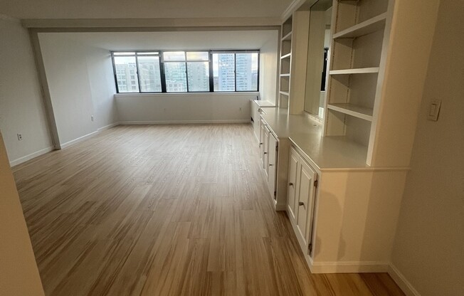 1 bed, 1 bath, 830 sqft, $3,100, Unit 10C