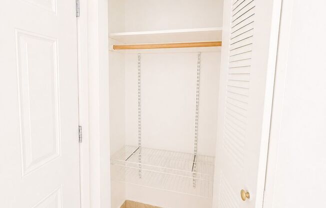1 bed, 1 bath, 750 sqft, $1,700, Unit A28