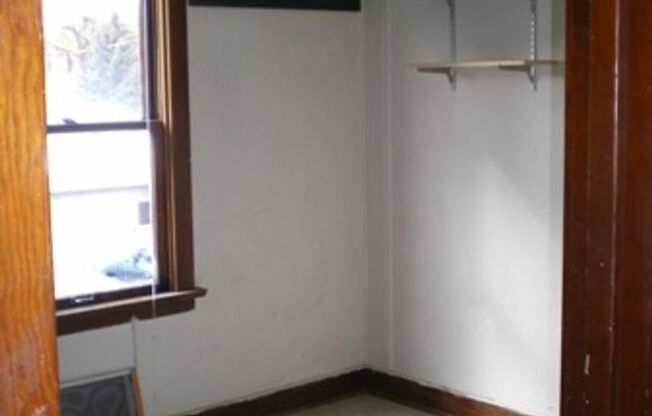 445-447 NE Campus Street