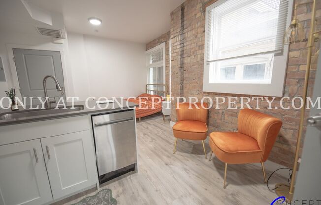 1 bed, 1 bath, 325 sqft, $1,125, Unit 2B