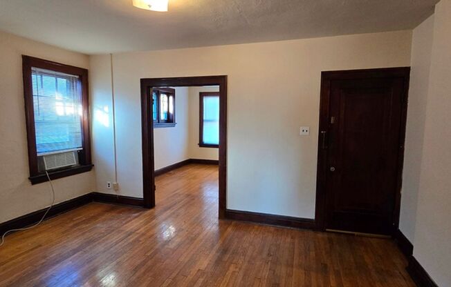 1 bed, 1 bath, $825, Unit 6232  Unit A