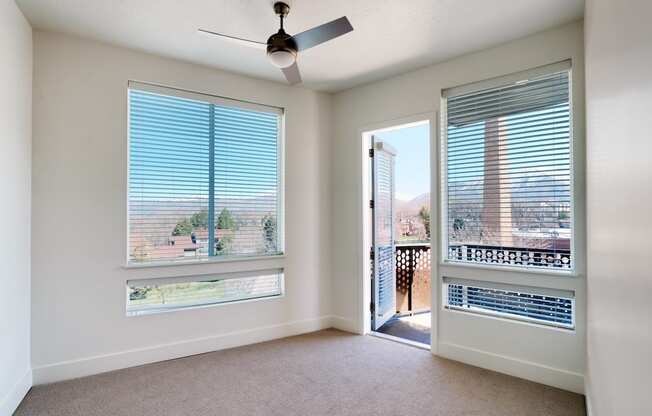 The Stack - Sugarhouse Apartments Private Balcony