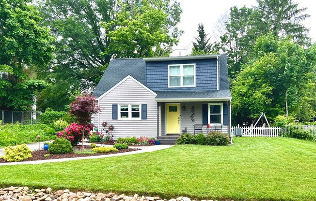 Remodeled Cottage in great location near downtown Blacksburg