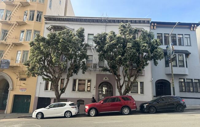 1270 Pine Street (616r)