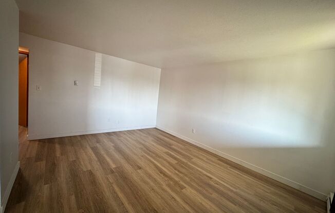 6601-29 N Atlantic St