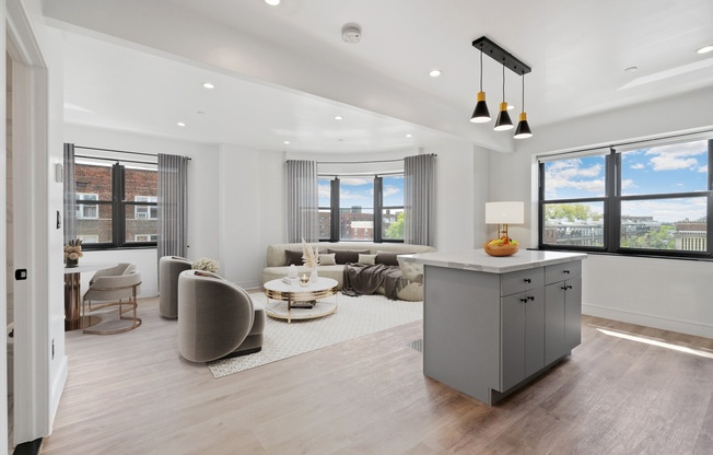 35 64 85 ST