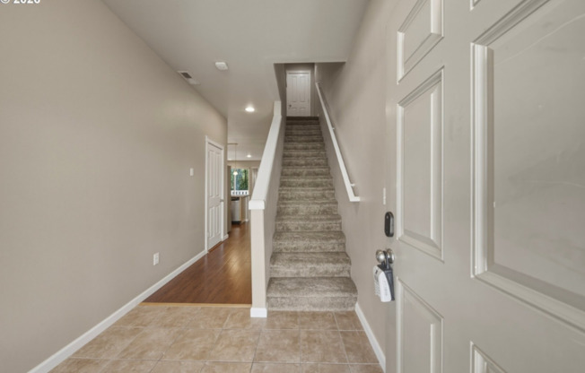 Spacious Vancouver Home In Convenient Salmon Creek Location!
