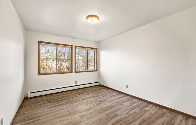 2 beds, 1 bath, $1,219.99, Unit 1143-02