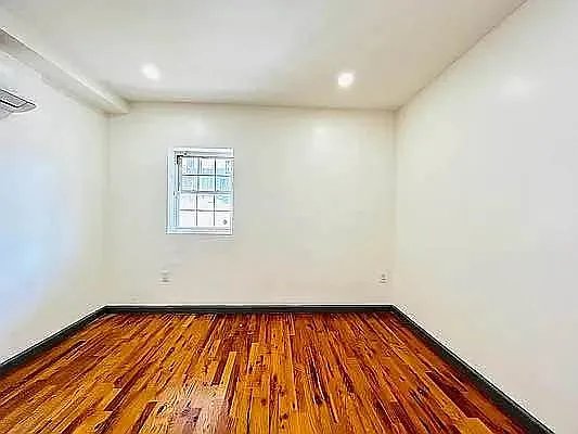 241 FOUNTAIN AVE