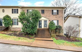 2 beds, 1.5 baths, $1,550