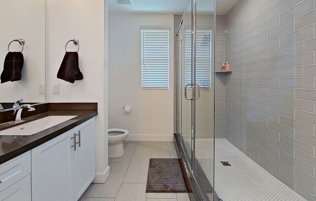 Stunning 5-Bedroom Home in the Heart of Reseda