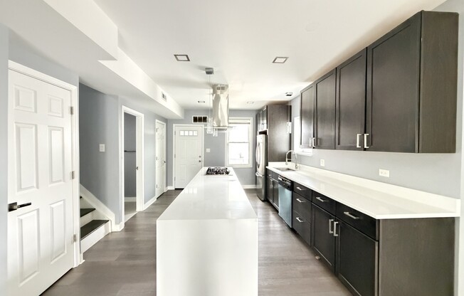 2727 729 N CAMPBELL
