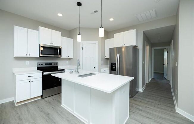 5042 - 5044 S. Sycamore Ct.