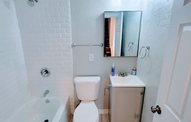 4 beds, 3 baths, $2,695