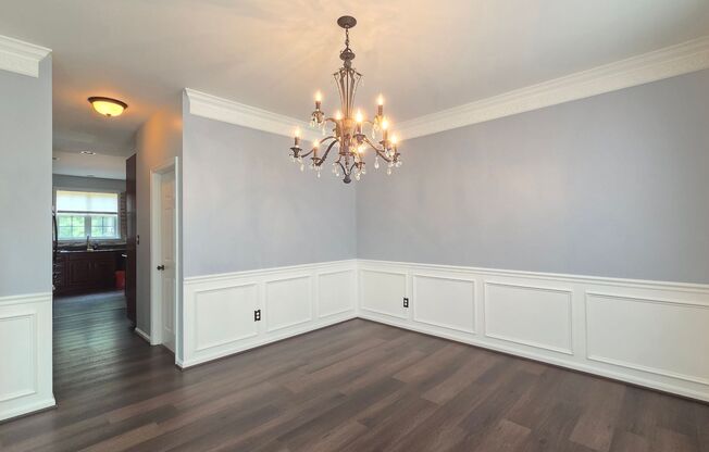 Luxurious Kingstowne Home