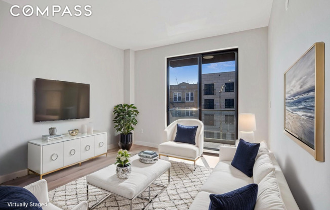 14 33 31 AVE