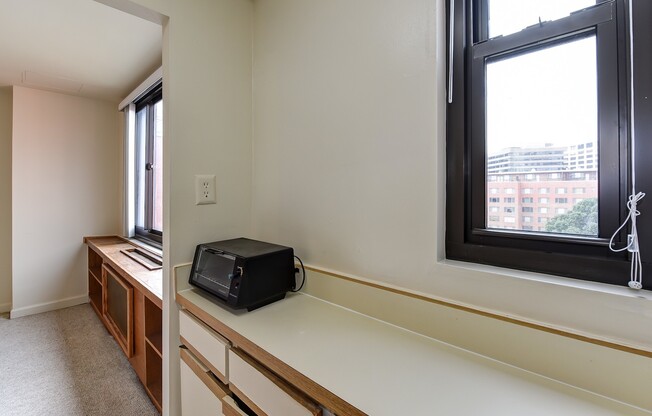 Studio, 1 bath, $1,495