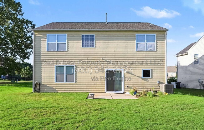 4 beds, 2.5 baths, 2,624 sqft, $2,595