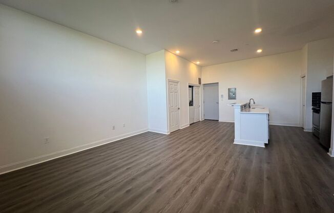 1 bed, 1 bath, 750 sqft, $1,395, Unit Unit 406