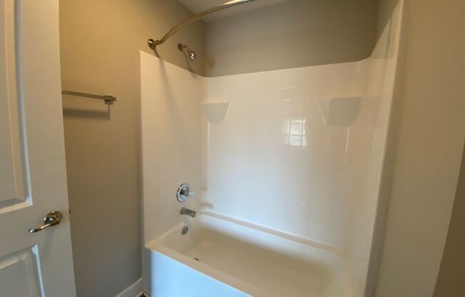 1 bed, 1 bath, 852 sqft, $1,471, Unit 2103-205