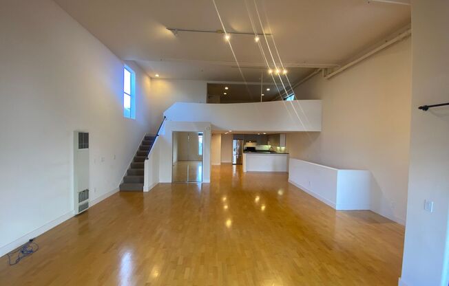 EPIC REA, INC - Vibrant Mission District Luxury Living 2 bed/2 bath Loft w/ Rooftop Deck