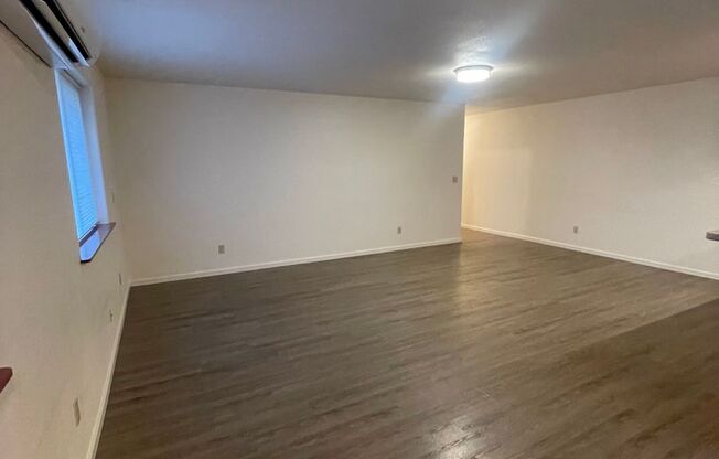 3 beds, 2 baths, $1,995, Unit 893