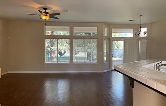 134 STOCKDALE CIR