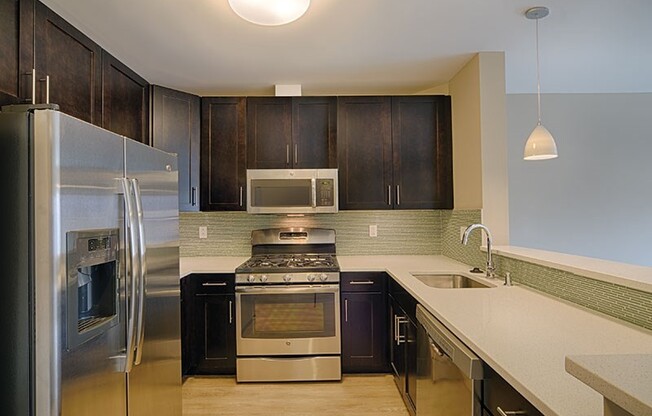 1 bed, 1 bath, 700 sqft, $3,505, Unit 216
