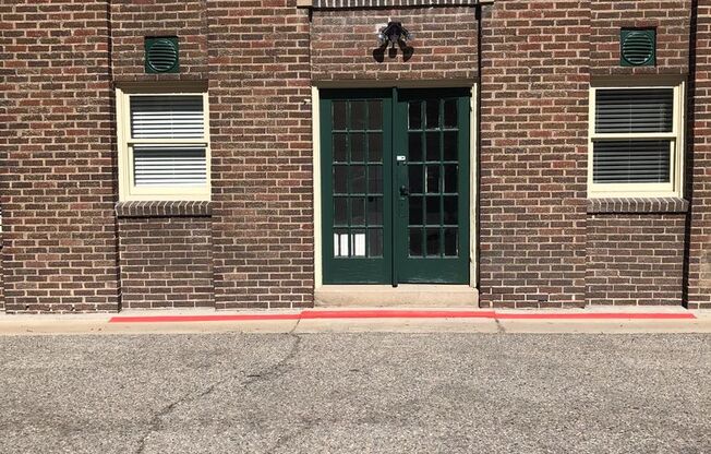 Studio, 1 bath, 395 sqft, $895, Unit 017