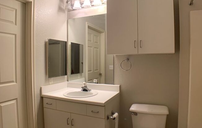 2 beds, 2 baths, $1,850, Unit Unit 224