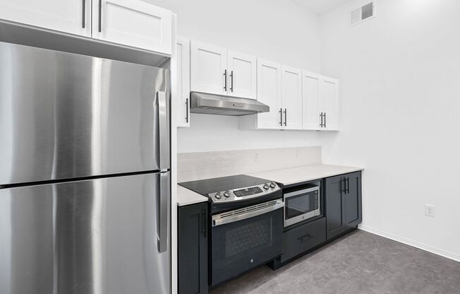 1 bed, 1 bath, 701 sqft, $1,195, Unit 3220