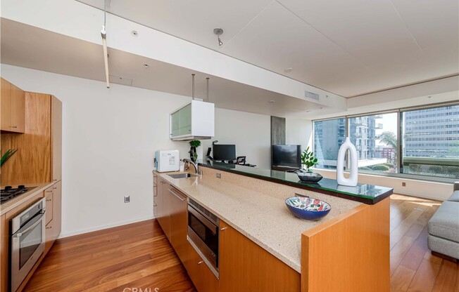 1 bed, 1 bath, 920 sqft, $2,900, Unit 909