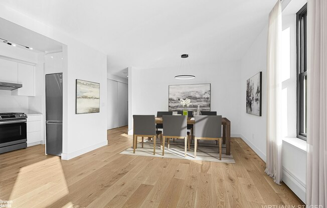 352 W 117 ST