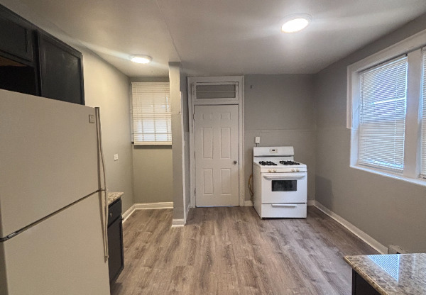 8346 8348 S MARYLAND