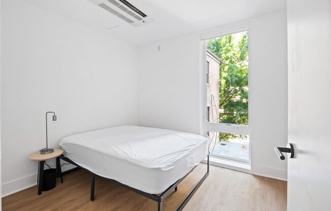 1 bed, 1 bath, $1,800