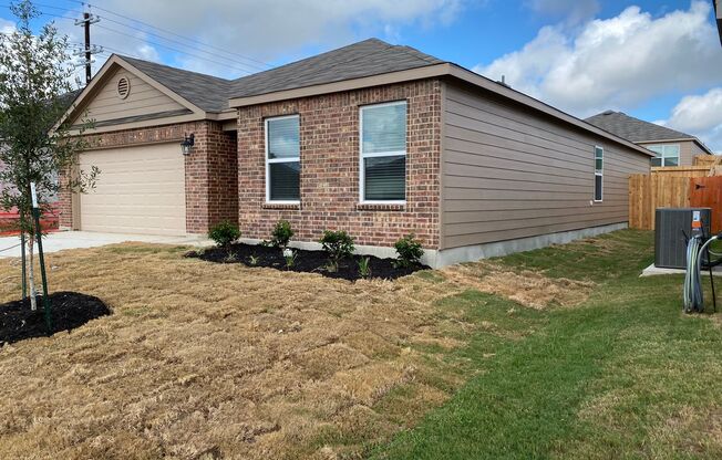 Modern Single Family Home in New Braunfels