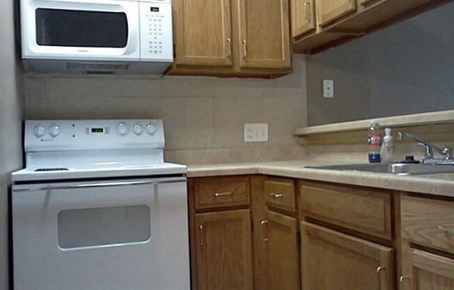 2815 Rio Grande St #102