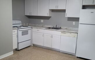 3 beds, 1 bath, 890 sqft, $1,595, Unit 505 H2