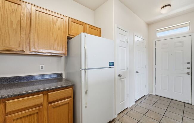 2 beds, 2 baths, $1,595, Unit UNIT 3100
