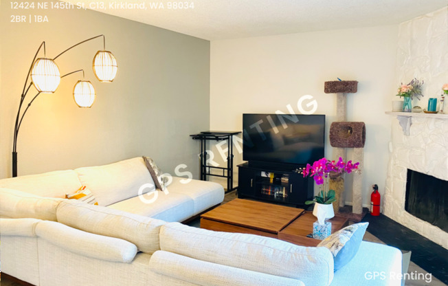 Fully Renovated Ground-Floor Unit – No Steps!