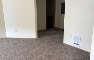 2 beds, 2 baths, 945 sqft, $1,725, Unit 24-401