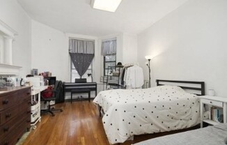 4 beds, 1 bath, 1,048 sqft, $3,500, Unit 1