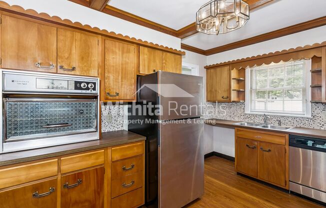 Large 3 bed 2 bath North Riverside Home