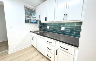 8800 Plymouth Street SPRING PARK PROPERTIES, LLC