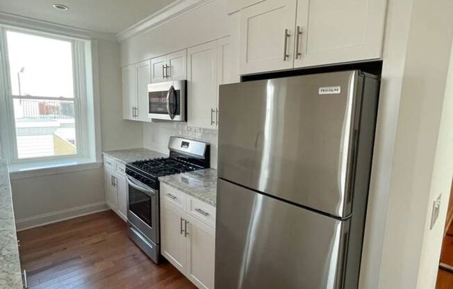 2 beds, 1 bath, 1,000 sqft, $1,850, Unit 3