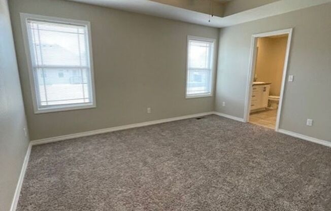 3 beds, 2 baths, $2,100