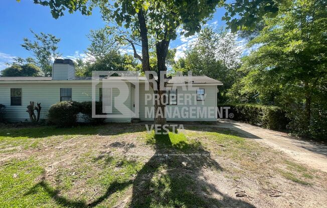 617 MAPLEWOOD DR