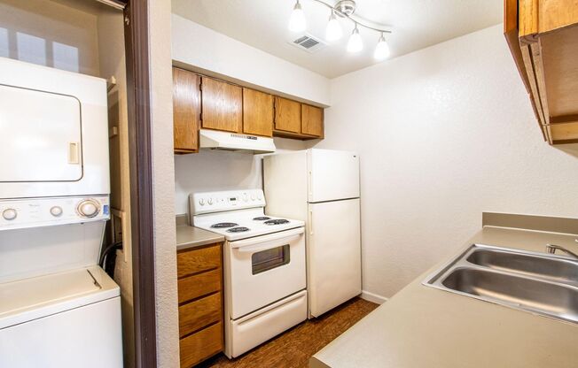 1 bed, 1 bath, 535 sqft, $819